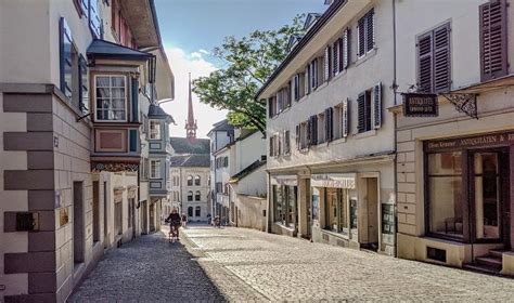 twom old town|Zurich's Old Town .